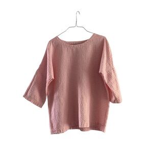 Le Shack Handmade Clothing • Bright Pink & Cream Top